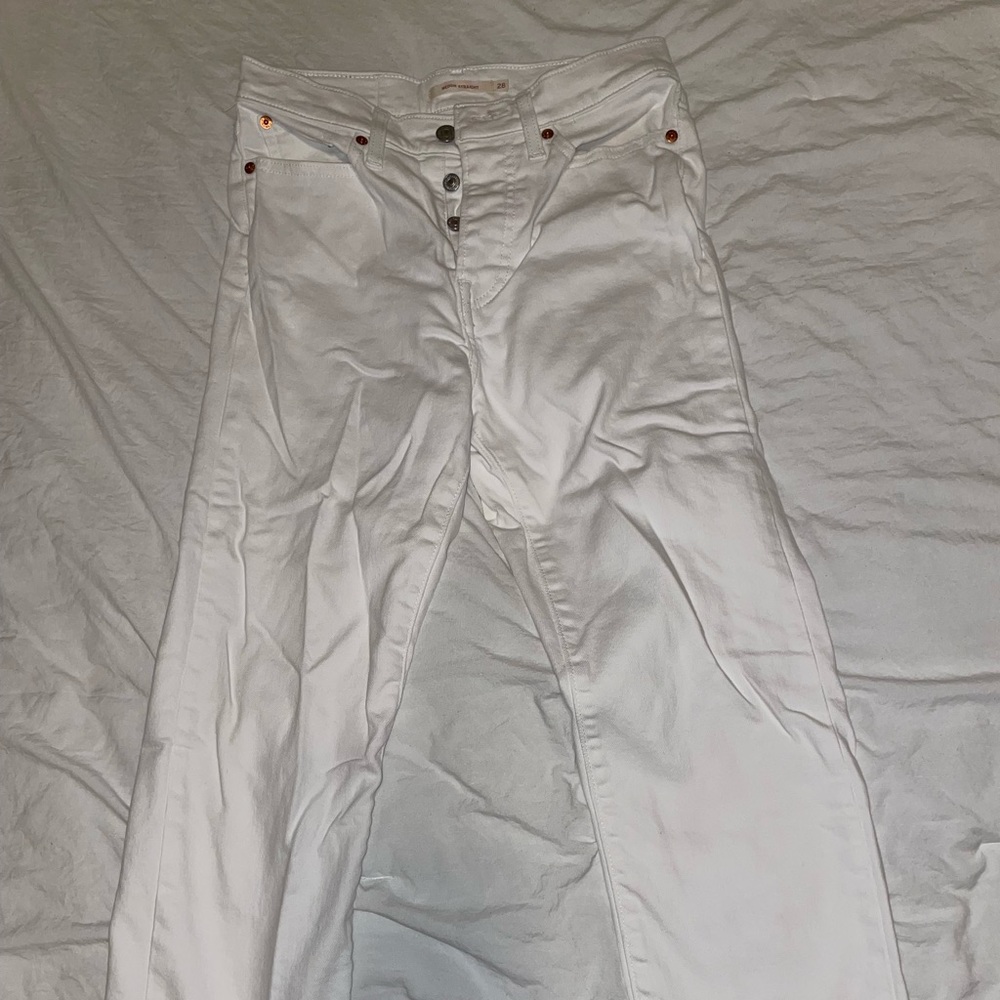 Levi’s wedgie straight jeans size 28